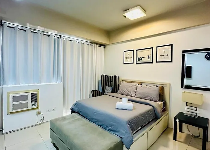 Del's Condotel Across Naia Terminal 3 Apartment Manila