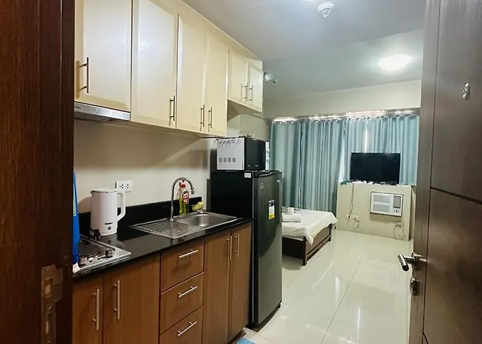 Del's Condotel Across Naia Terminal 3 Apartment *