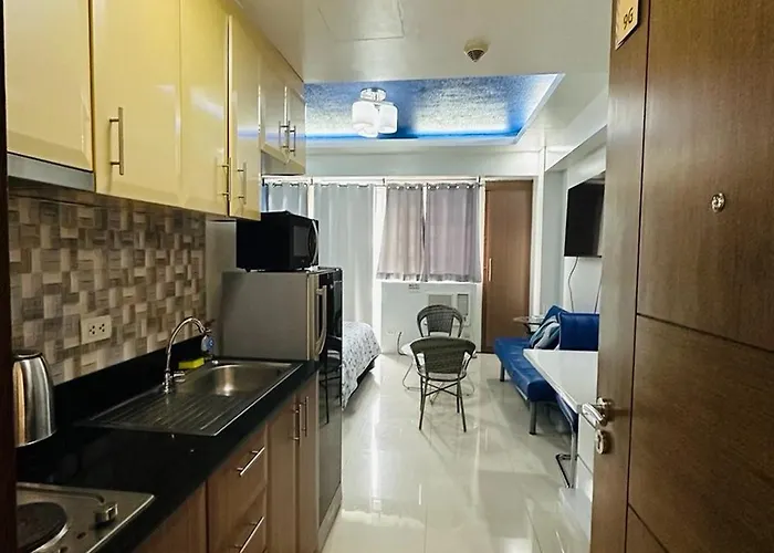 Apartment Del's Condotel Across Naia Terminal 3