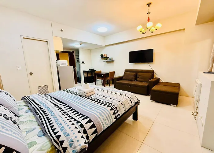 Del's Condotel Across Naia Terminal 3 Apartment Manila