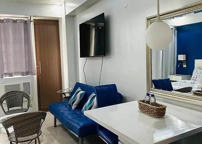 Del's Condotel Across Naia Terminal 3 * Manila